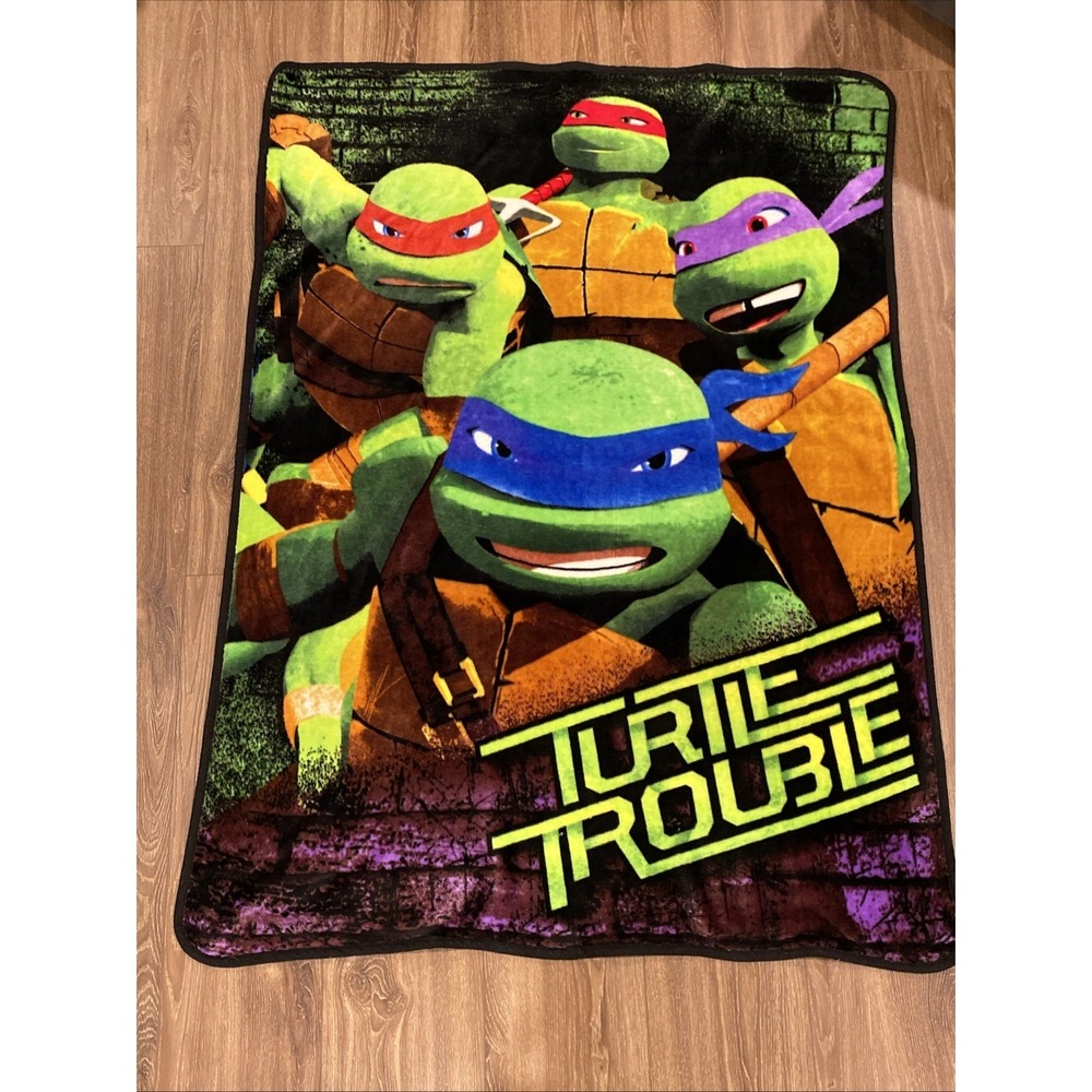 Nickelodeon Teenage Mutant Ninja Turtles Throw Blanket Turtle Trouble 42" x 60"